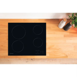 Indesit Induzione Elettronica Vetro Nero - Offerta AAR 160 C